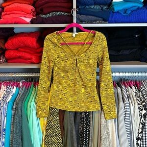 H&M yellow and black print long sleeve top size S
